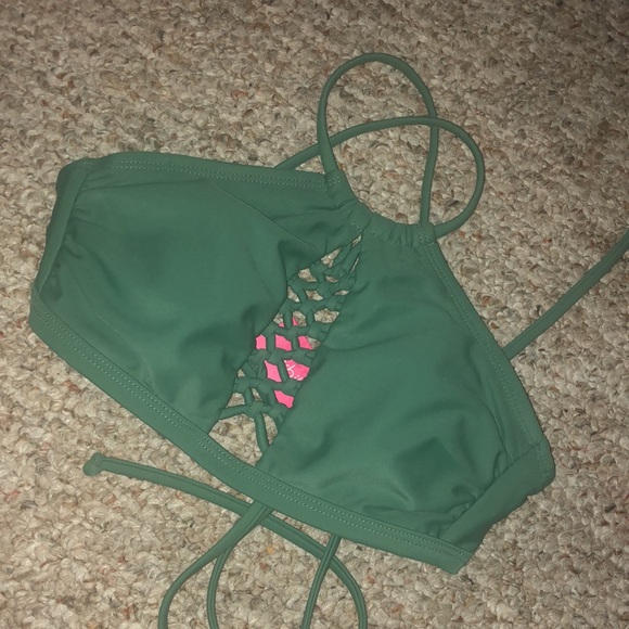 Green bathing suit - Picture 4 of 8